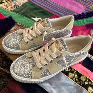 blowfish Malibu sneakers ✨